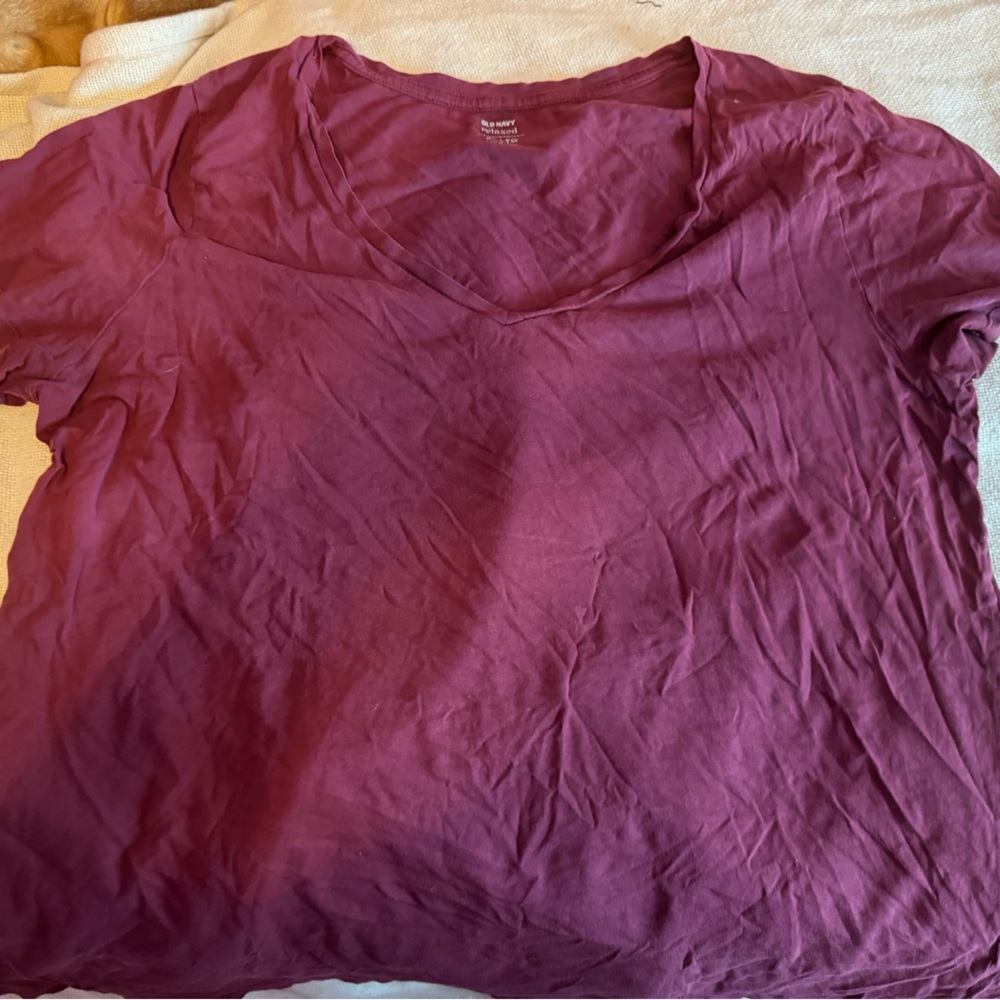 Old Navy tee